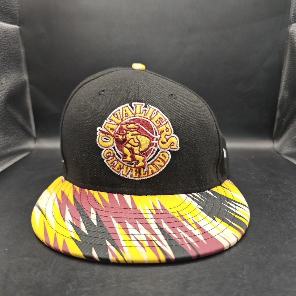 Cleveland Cavaliers Hat Cap Snapback Adjustable New Era 9Fifty 1983 Team Zag